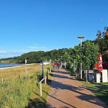 Familien-ferienwohnung Im Ostseebad Auf Rügen * Goehren (Ruegen)
