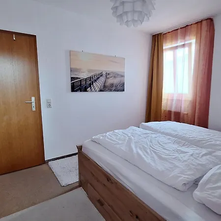 Apartment Familien-ferienwohnung Im Ostseebad Auf Rügen